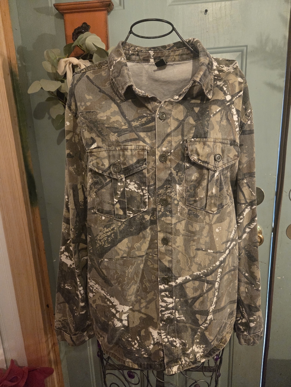 Men's Manfinity Camo Light Weight Button Down Shirt